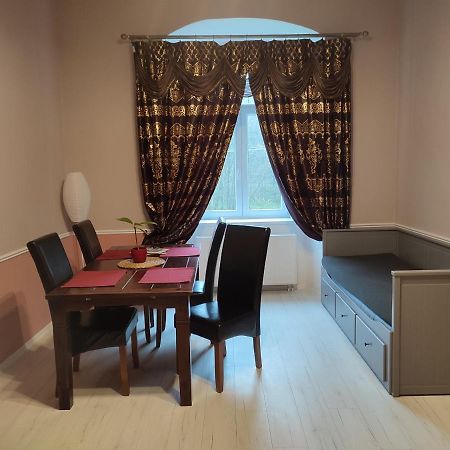 Zamecky Apartman - Castle Apartment Стршібро Екстер'єр фото